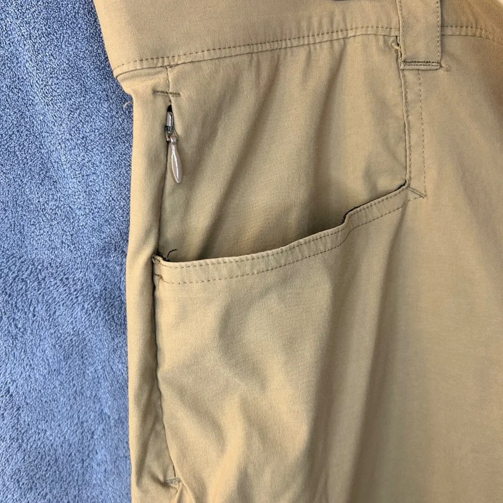 Orvis Mens 36x10 Cargo Shorts Tan Khaki Hiking Fishing Stretch Utility Pockets